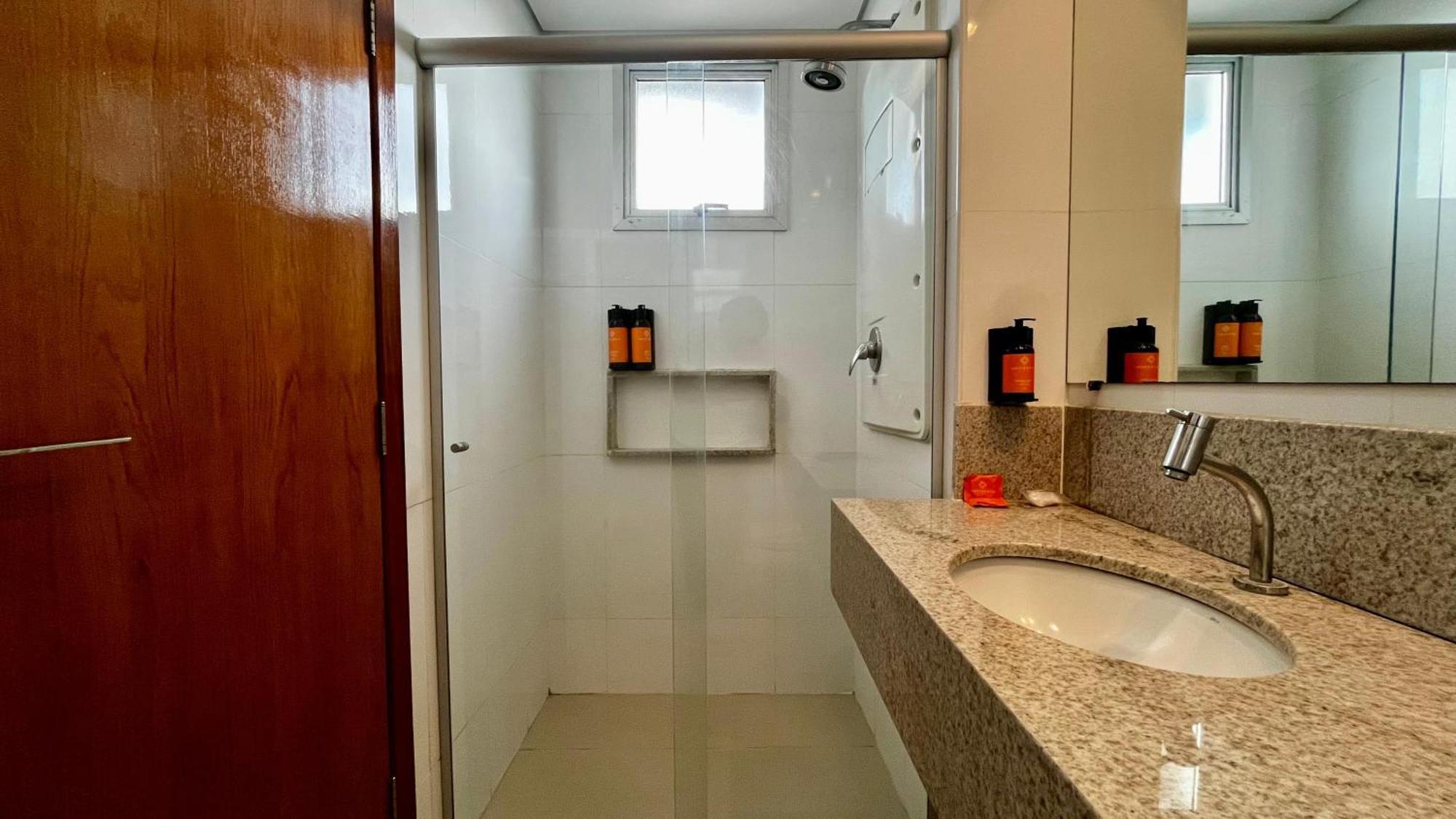 Hotel Amsterdam 蒙蒂斯克拉鲁斯 外观 照片