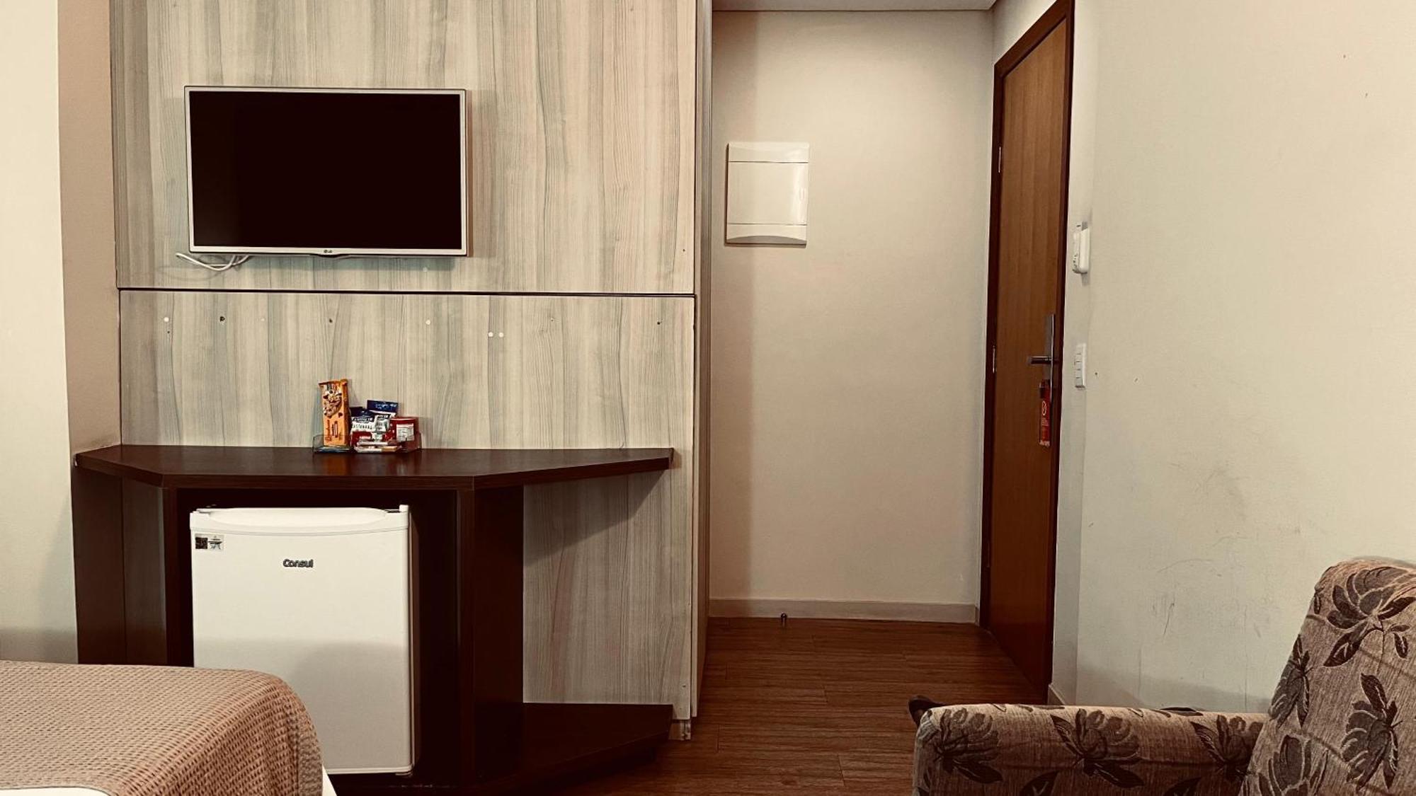 Hotel Amsterdam 蒙蒂斯克拉鲁斯 外观 照片