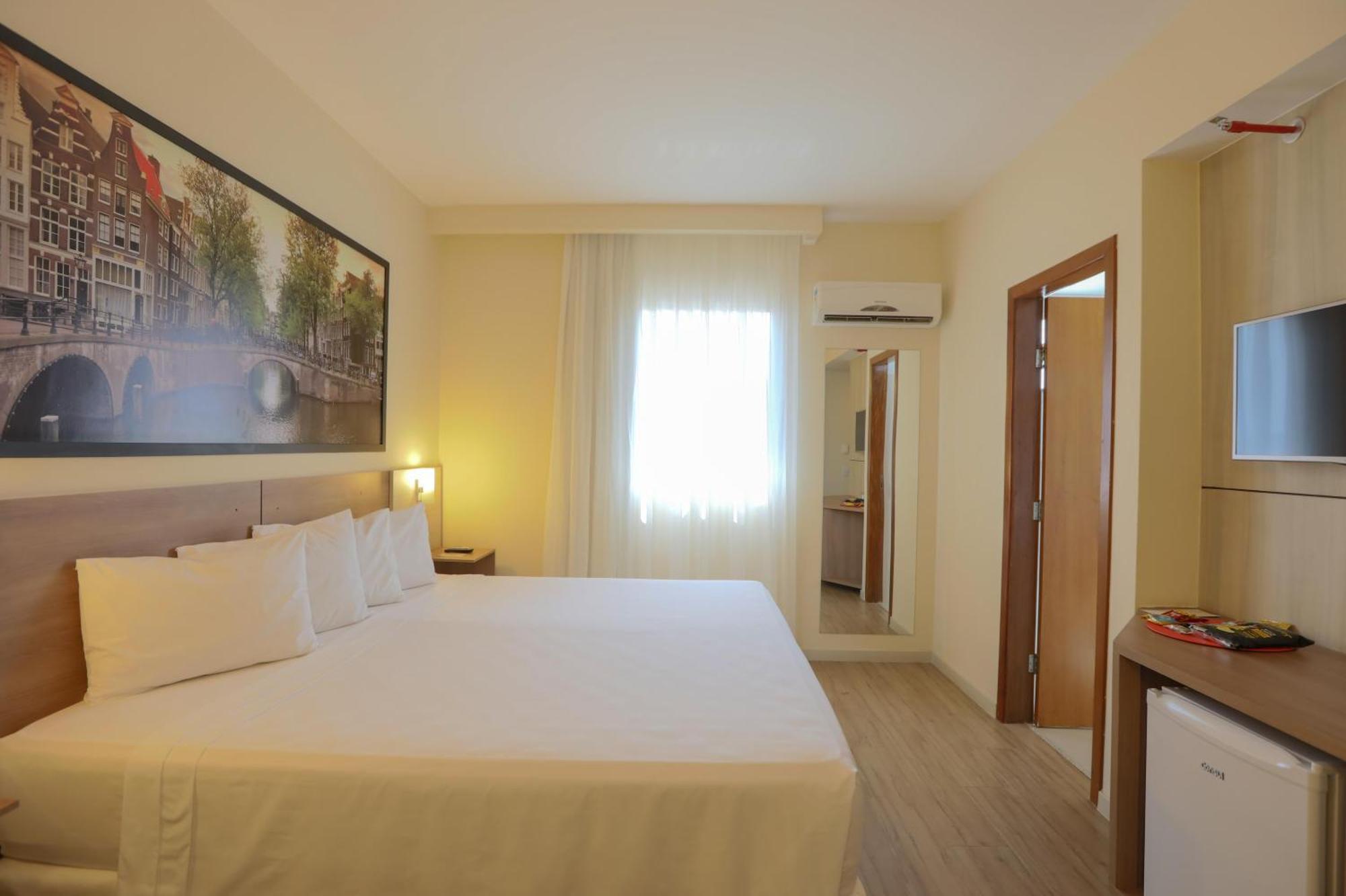 Hotel Amsterdam 蒙蒂斯克拉鲁斯 外观 照片